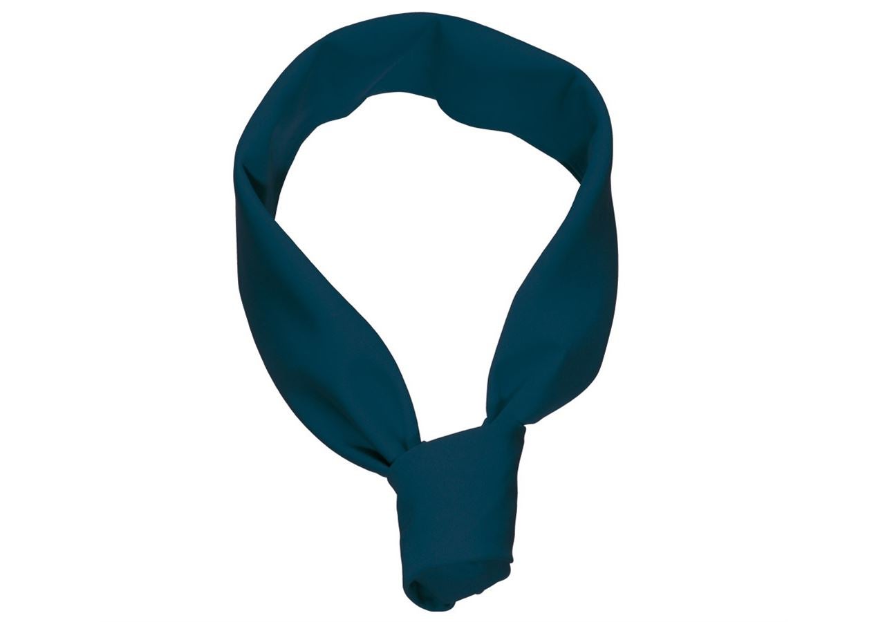 Accessories: Trekantet tørklæde + mørkeblå