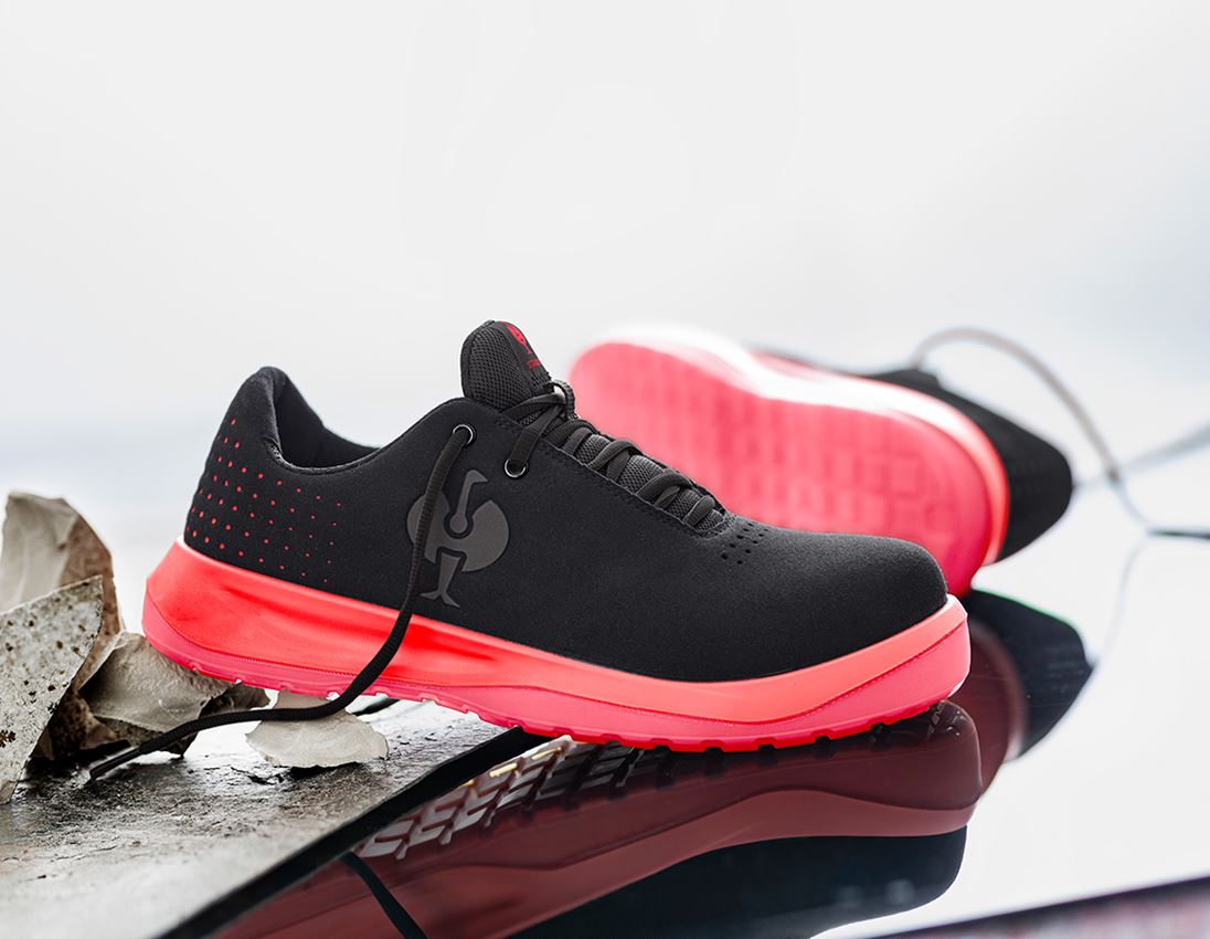 Footwear: S1P Safety shoes e.s. Banco low + black/solarred