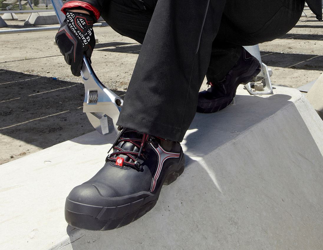 S3: e.s. S3 Safety shoes Avior + black/red 1