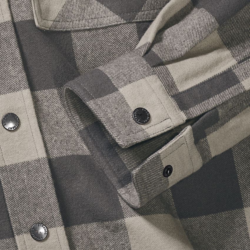 Emner: Karo skjorte e.s.iconic + delfingrå/karbongrå 2