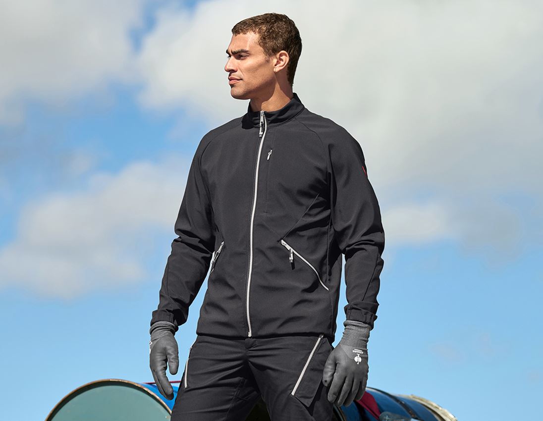 Clothing: Softshell jacket e.s.ambition + black/platinum