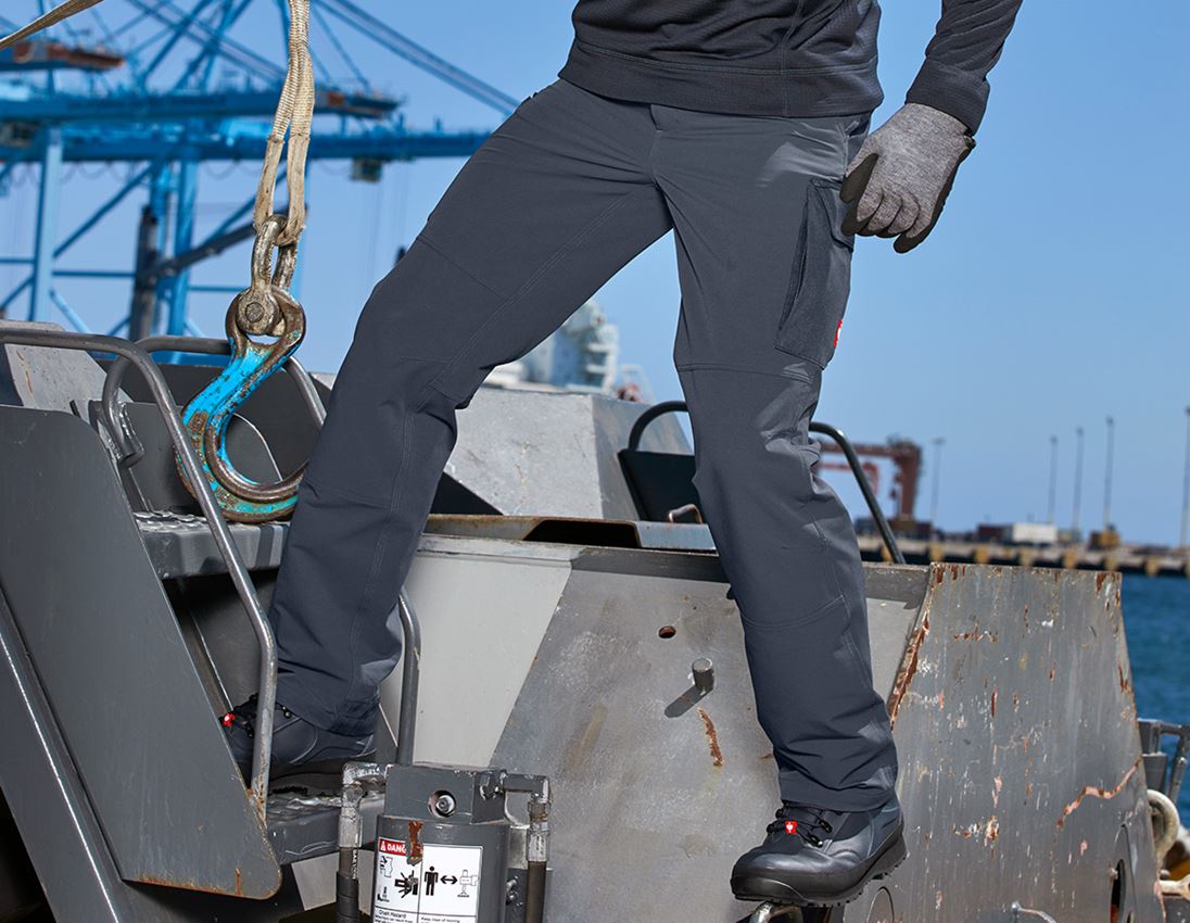 Joiners / Carpenters: Functional cargo trousers e.s.dynashield solid + pacific 1