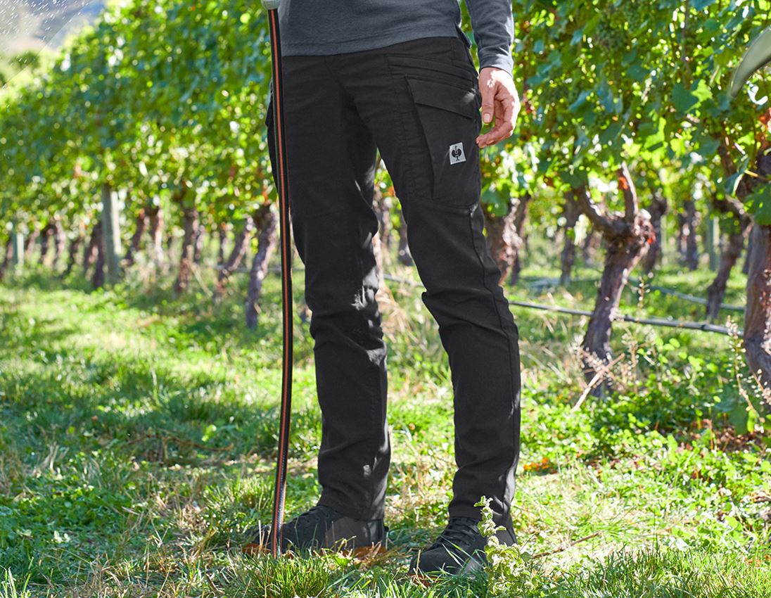 Tops To Wear With Cargo Trousers For Women | International Society of  Precision Agriculture