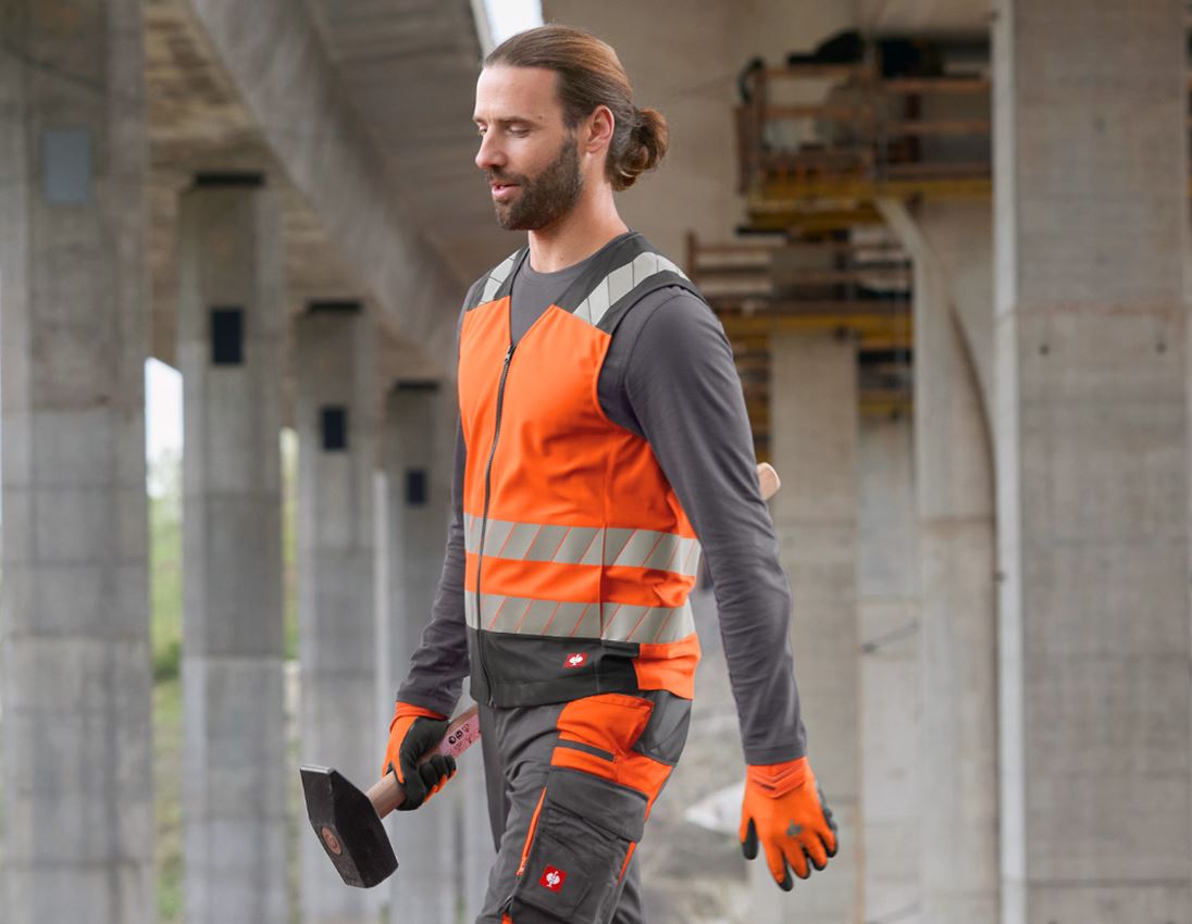 Clothing: High-vis bodywarmer e.s.motion 24/7 + high-vis orange/anthracite 1