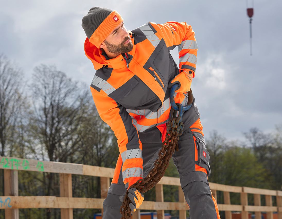 Clothing: High-vis winter softshell jacket e.s.motion 24/7 + anthracite/high-vis orange 1