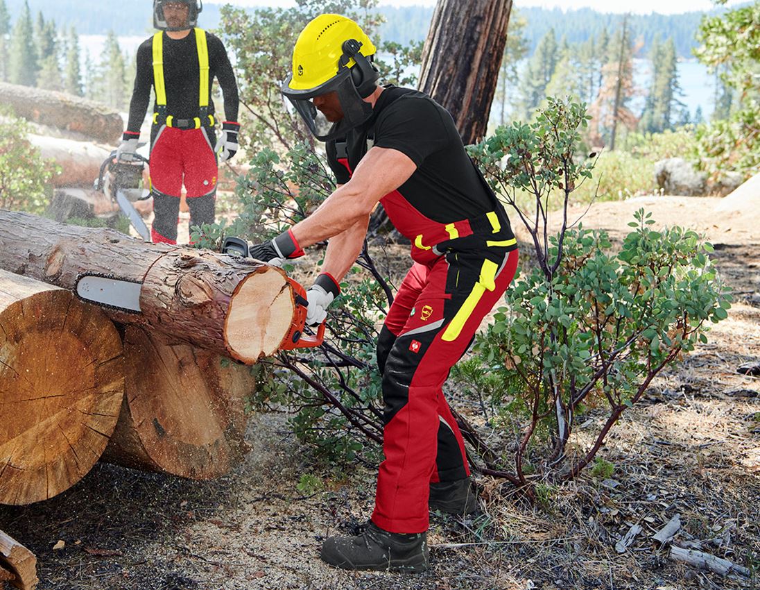 Sikkerhedstøj skovbrug / motorsav: e.s. skovoverall med skærebeskyttelse, KWF + rød/advarselsgul 1