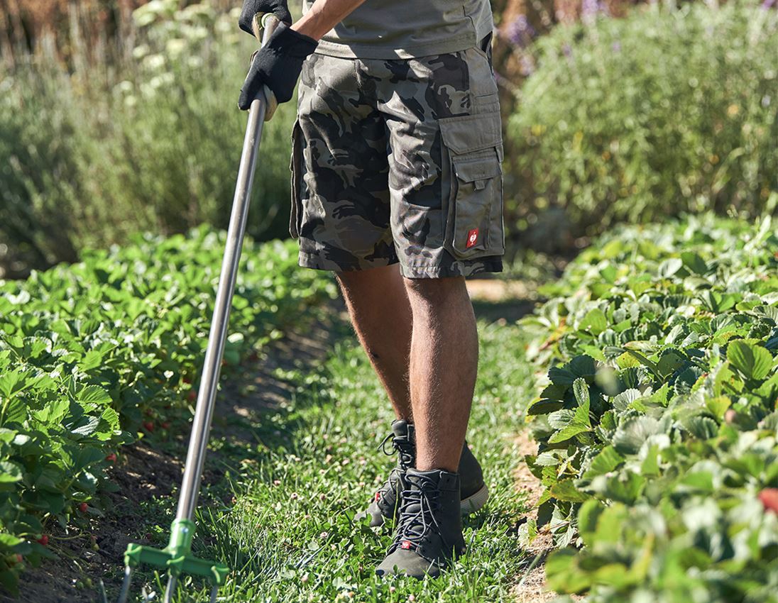 Work Trousers: Shorts e.s.camouflage + camouflage stonegrey