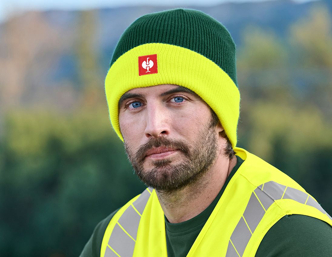 Clothing: Knitted cap e.s.motion 24/7 + green/high-vis yellow