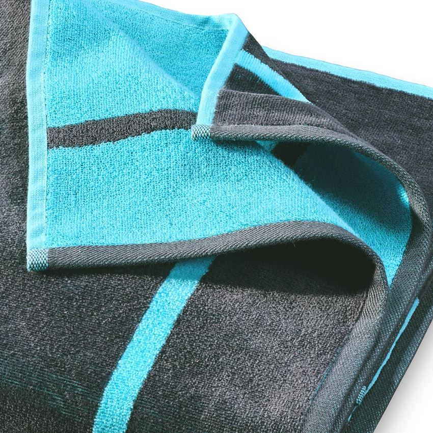 Cloths: e.s. beach towel + anthracite/lapisturquoise 2