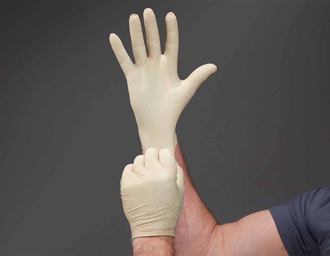 Disposable Gloves: Disposable latex examination gloves, powder-free + nature