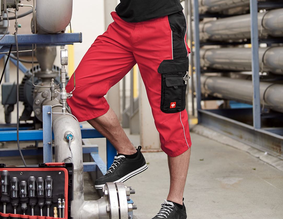 Joiners / Carpenters: e.s.active 3/4 length trousers + red/black 1