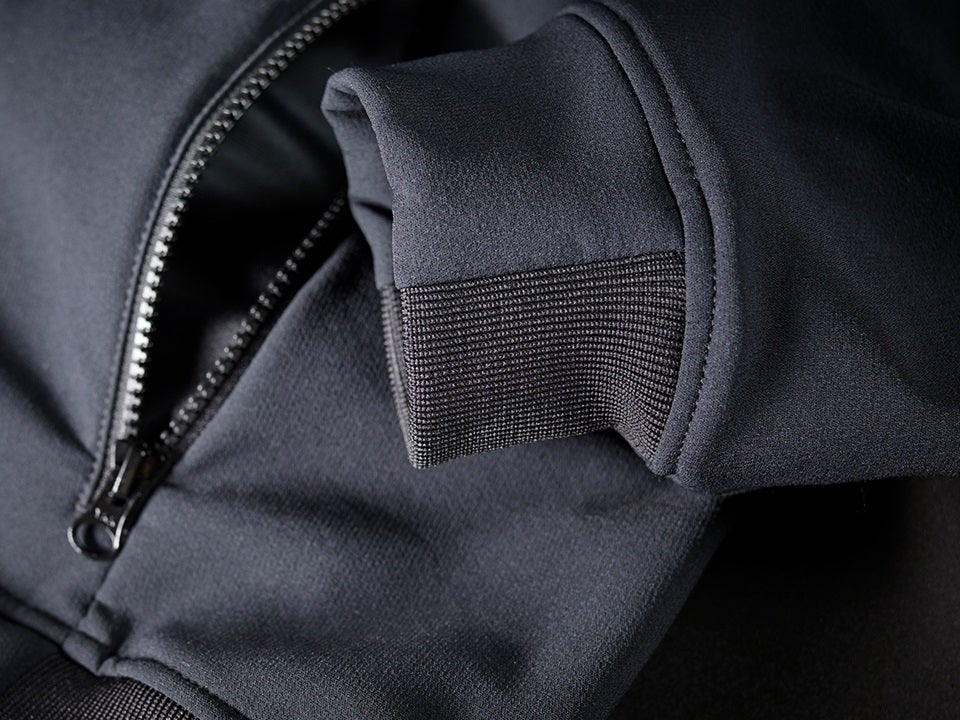 Elasticated knit inserts at the cuffs.  Shellloft jacket e.s.dynashield